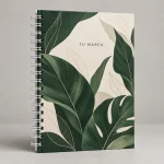 Cuaderno personalizado de tapa dura 17,5x24 cm con portada botánica verde y anillado Wire-o blanco.